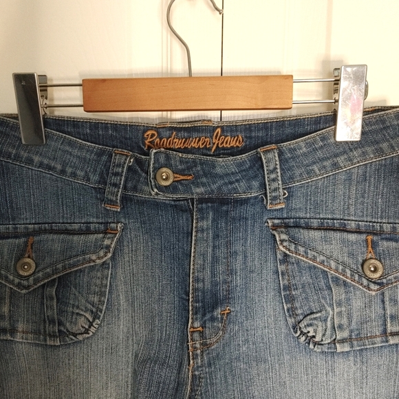 Vintage 🔄 Roadrunner || High Rise Cuffed Jean Shorts, Size 8, Washed Den - Picture 3 of 5